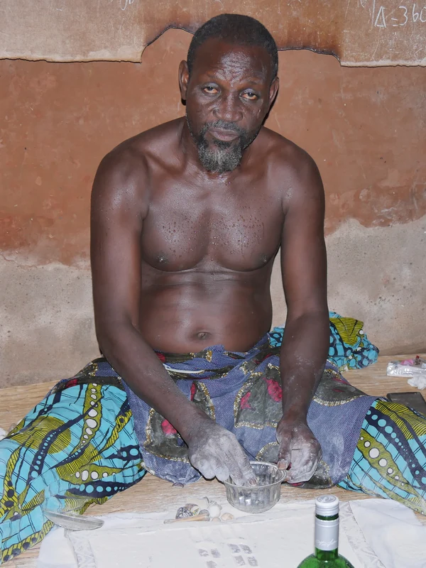Hounon Mietonou Waouwa - Maitre Vodun - Consultation Fa - Ouidah Benin
